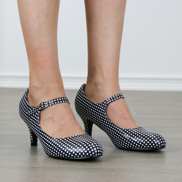 Shoes - Rockabilly Black White Polka Dots Vintage pumps
